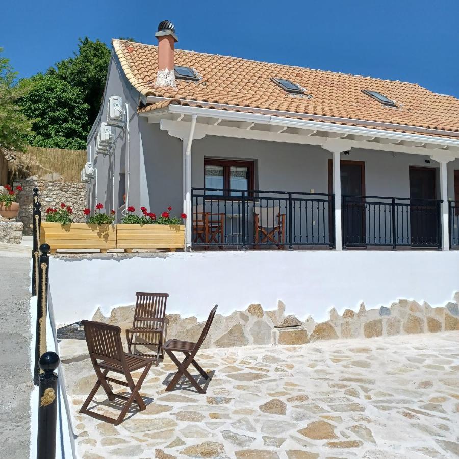 Eirinis Home - Σπίτι Της Ειρήνης Ágios Pétros Exterior foto